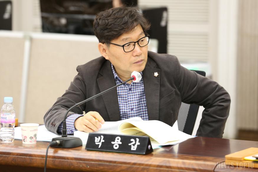 2024-11-27 보도자료(박용갑의원, 쓰레기 무단투기 방지 대책 마련 시급).jpg