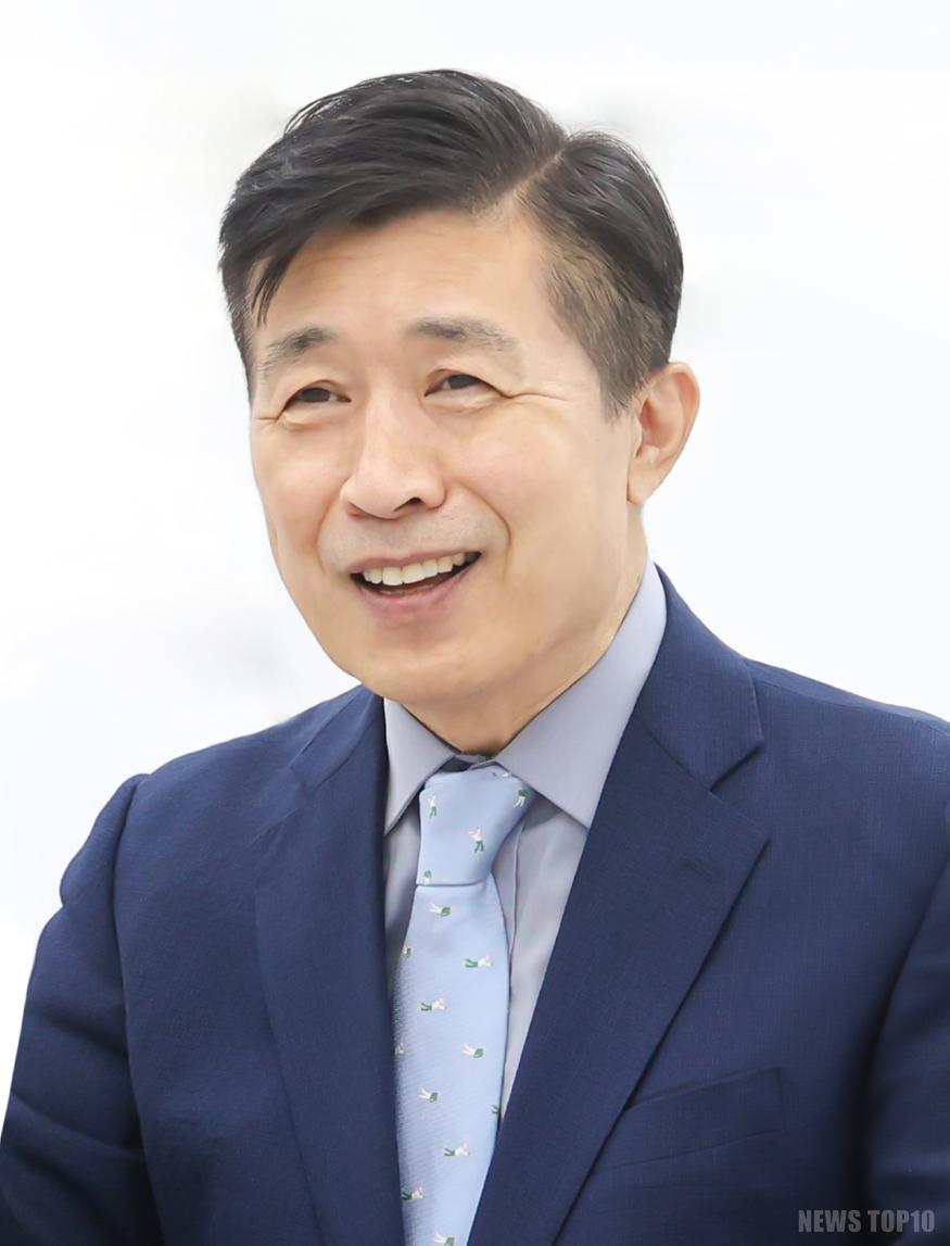 전성수 서초구청장 프로필사진.jpg