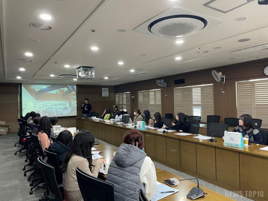 (2-2) 남동구,‘직원 보호’위해 전 부서에 휴대용 영상 보호장비 보급(사용자 교육).jpg