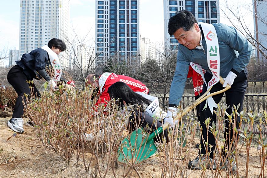 (2-3) 남동구 제80회 식목일 행사 및 나무나누어주기 행사 개최.jpg