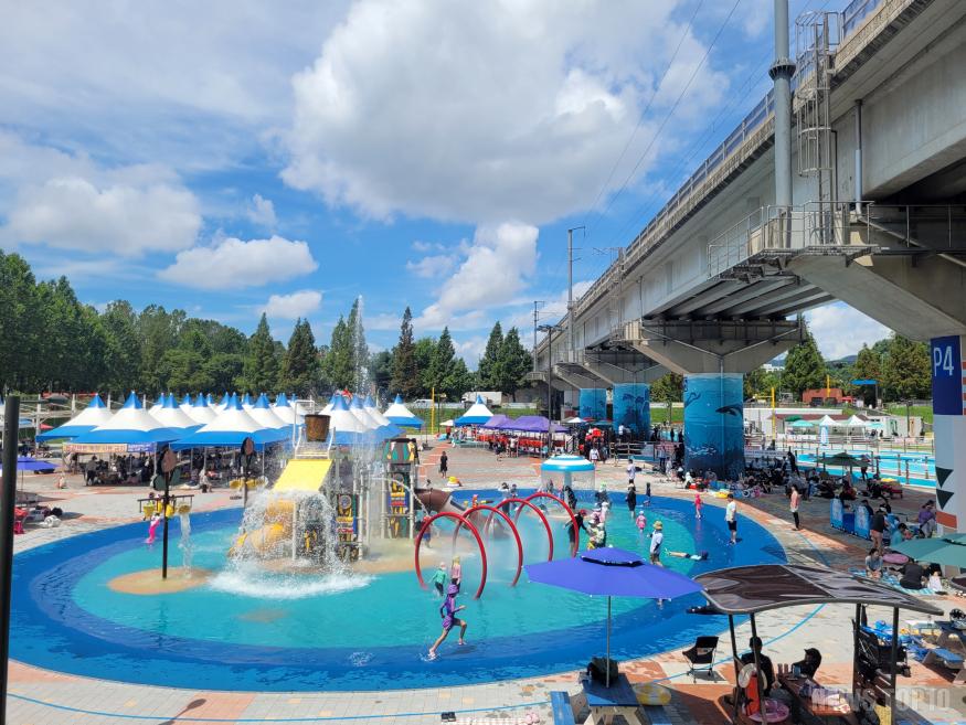 (1-2) 남동구, 적극 행정 우수사례 선정(최우수 남동물빛놀이터).jpg